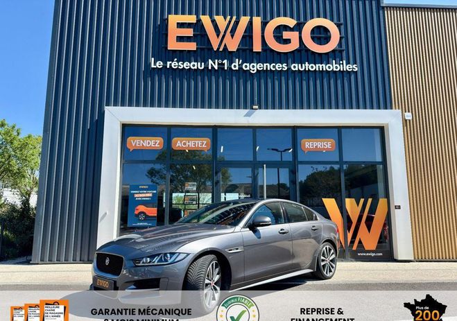Jaguar XE 2.0 d240 240ch r-sport awd bva toit ouvr Gris de 2017