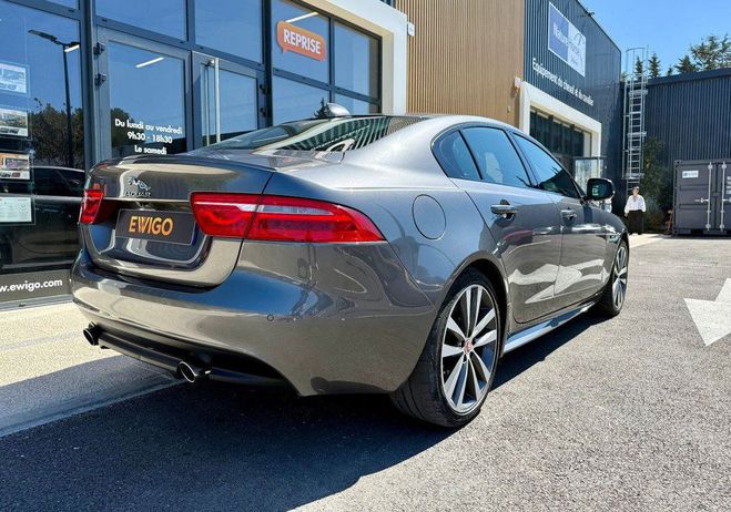 Jaguar XE 2.0 d240 240ch r-sport awd bva toit ouvr Gris de 2017