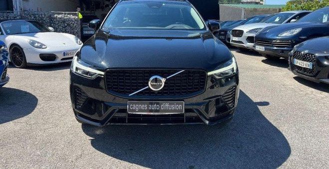 Volvo XC60 B4 197CH PLUS STYLE DARK GEARTRONIC Noir de 2023