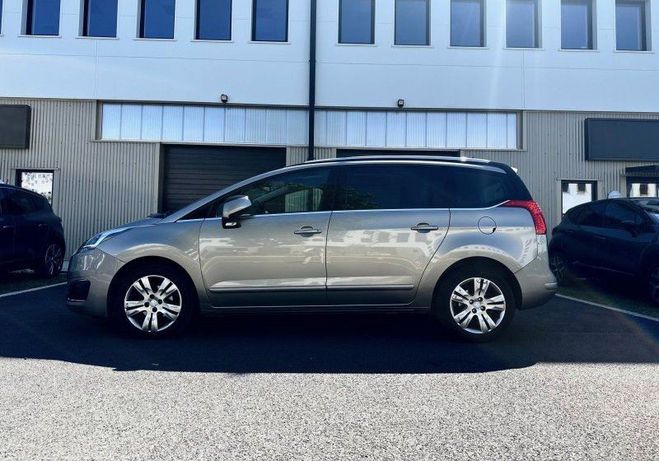 Peugeot 5008 1.6 HDI 115CH ALLURE 7PL 1�RE MAIN Beige de 2014