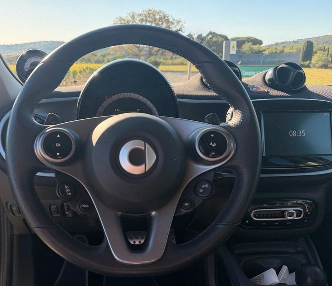 Smart Forfour 0.9 t 90 prme twinamic bva- camera-palle Noir de 2019