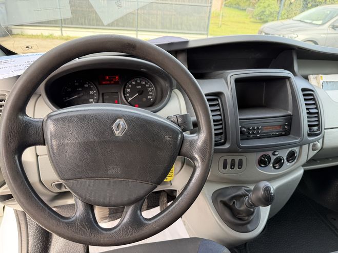 Renault Trafic L1H2 1200 2.0 DCI 115CH CONFORT BLANC de 2011