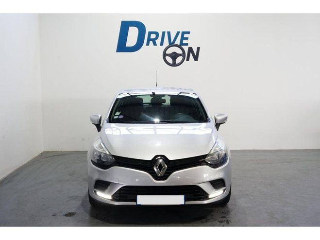 Renault Clio 1.2i 16V - 75 IV BERLINE Life PHASE 2 GRIS CLAIR de 2017