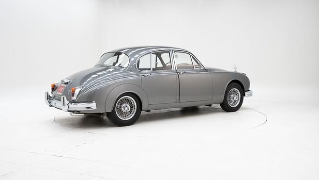 Jaguar Daimler V8 250 '65  de 1965