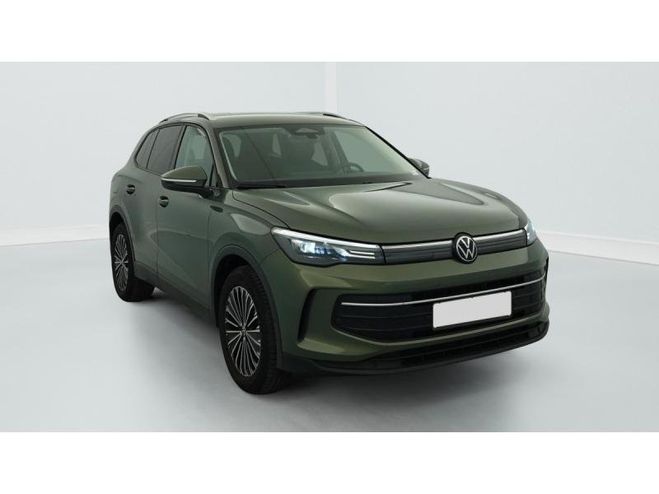 Volkswagen Tiguan 1.5 etsi 131ch dsg7 life plus Vert cipressino de 2024