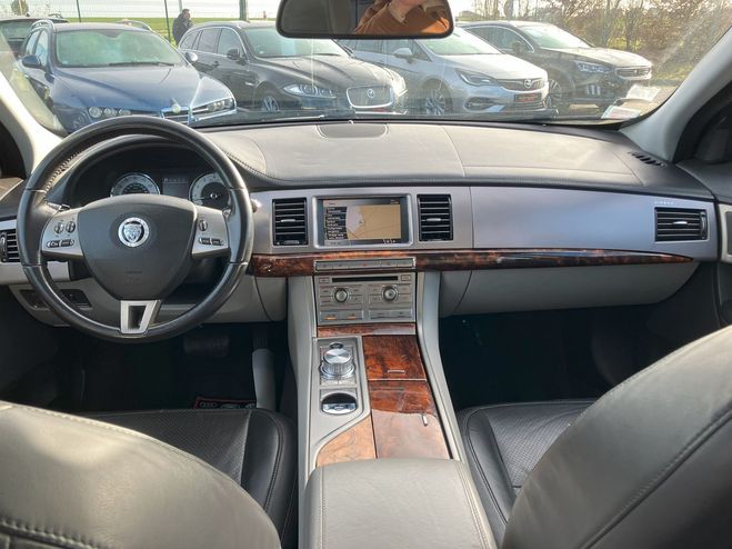 Jaguar XF 4.2 V8 LUXE PREMIUM GRIS MEDIUM  de 2008