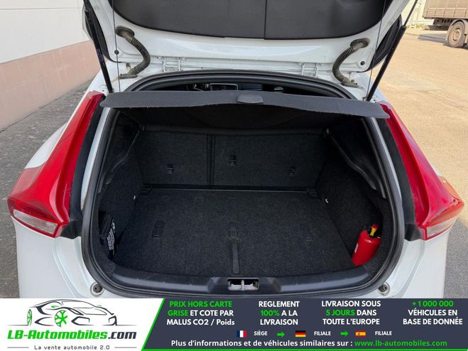 Volvo V40 D2 120 ch BVA Blanc M�tallique de 2019