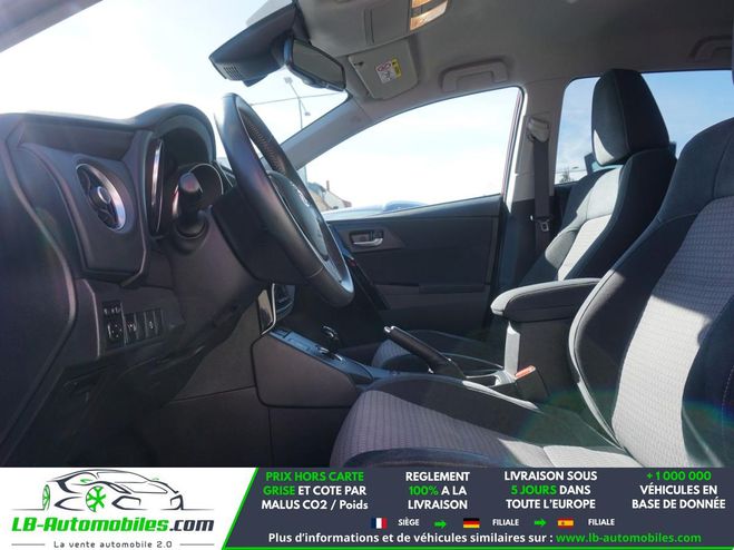 Toyota Auris Hybride 136 ch Rouge M�tallique de 2019