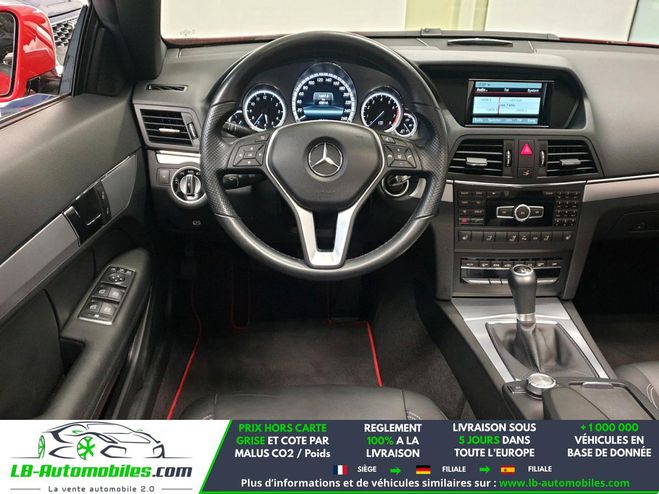 Mercedes Classe E 200 Rouge de 2012