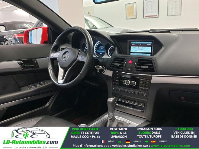 Mercedes Classe E 200 Rouge de 2012