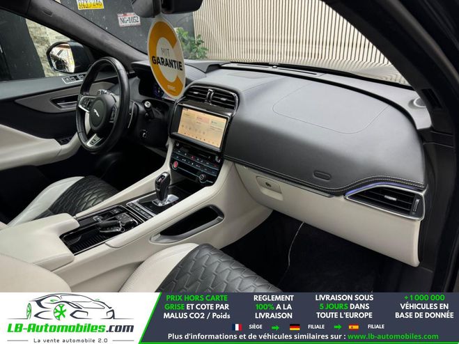 Jaguar F Pace V8 - 550 ch AWD BVA Noir M�tallique de 2019