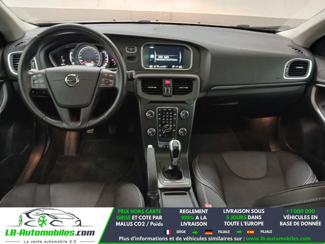 Volvo V40 T2 122 ch BVM Bleu M�tallique de 2017