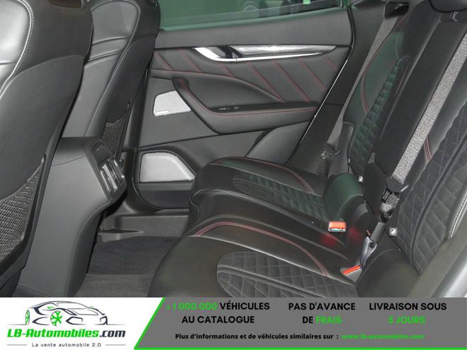 Maserati Levante 3.0 V6 350 Q4 VULCANO 1/150 Gris Mat de 2019