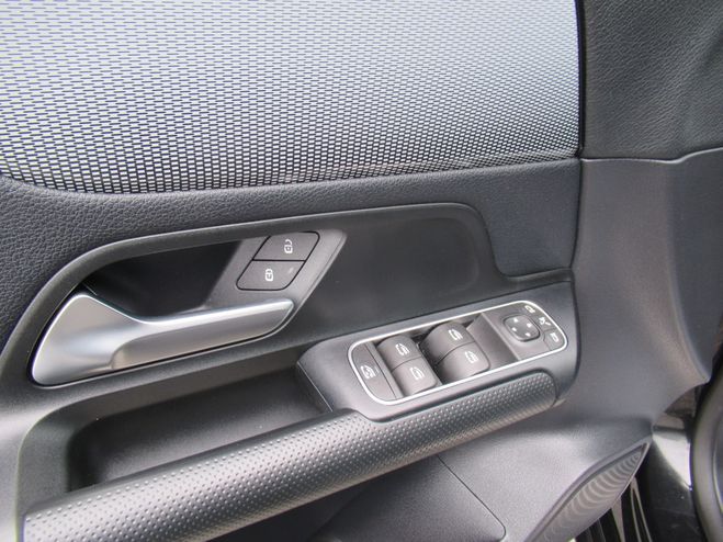 Mercedes Classe B 200D 150CH BUSINESS LINE EDITION 8G-DCT  NOIR de 2022