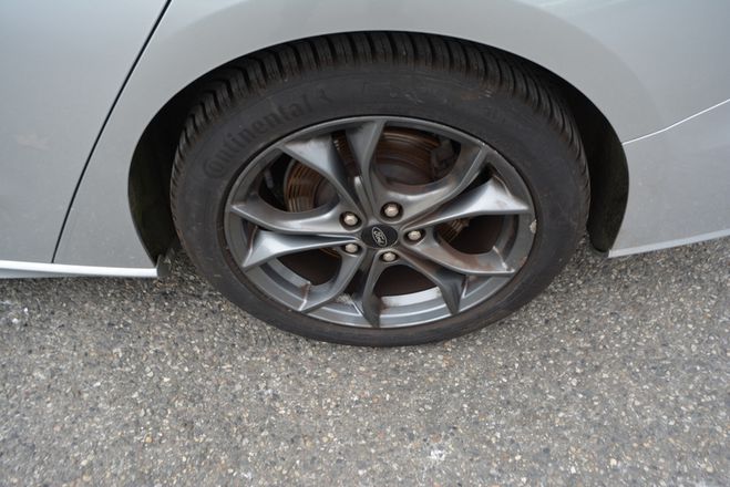 Ford Focus 1.0 ECOBOOST 125CH ST-LINE GRIS C de 2019