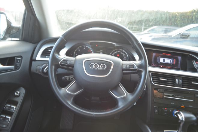 Audi A4 2.0 TDI 150CH CLEAN DIESEL DPF BUSINESS  NOIR de 2015