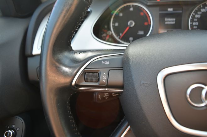Audi A4 2.0 TDI 150CH CLEAN DIESEL DPF BUSINESS  NOIR de 2015