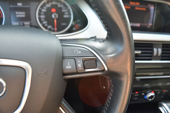 Audi A4 2.0 TDI 150CH CLEAN DIESEL DPF BUSINESS  NOIR de 2015