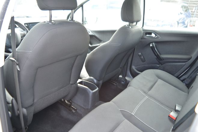 Peugeot 208 1.5 BLUEHDI 100CH E6.C ACTIVE BUSINESS S BLANC de 2018