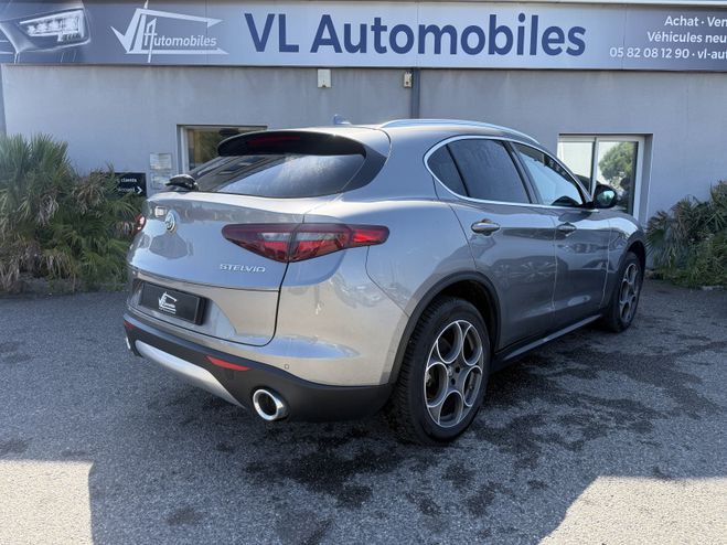 Alfa romeo Stelvio 2.2 DIESEL 180 CH LUSSO Q4 AT8 GRIS C de 2018