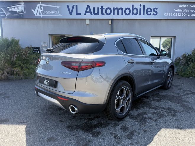 Alfa romeo Stelvio 2.2 DIESEL 180 CH LUSSO Q4 AT8 GRIS C de 2018