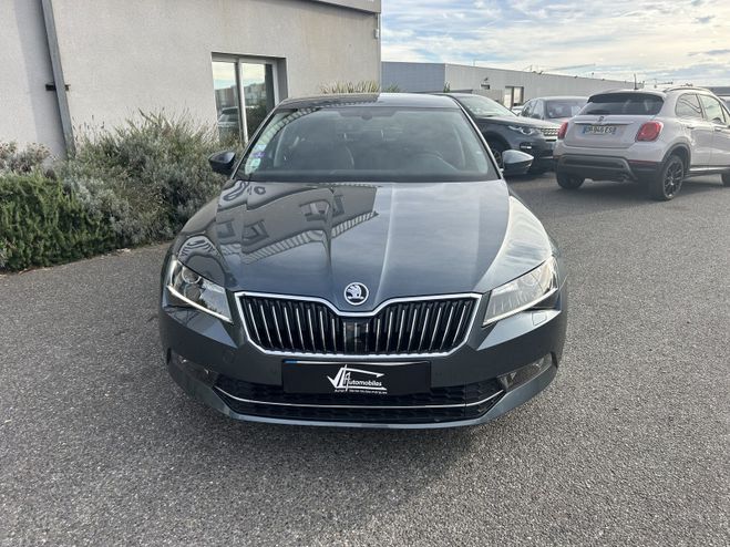 Skoda Superb 1.8 TSI 180 CH STYLE DSG GRIS F de 2016