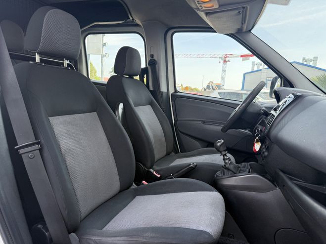 Fiat Doblo MAXI 1.6 MULTIJET 16V 105 CH PACK BLANC de 2012