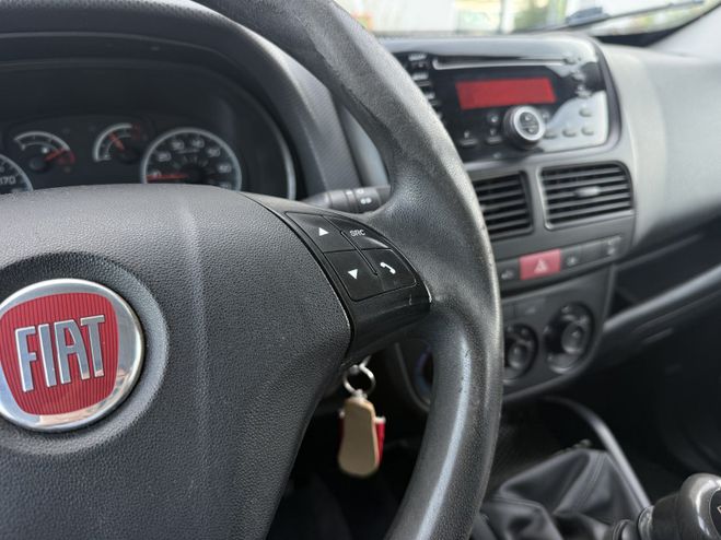 Fiat Doblo MAXI 1.6 MULTIJET 16V 105 CH PACK BLANC de 2012