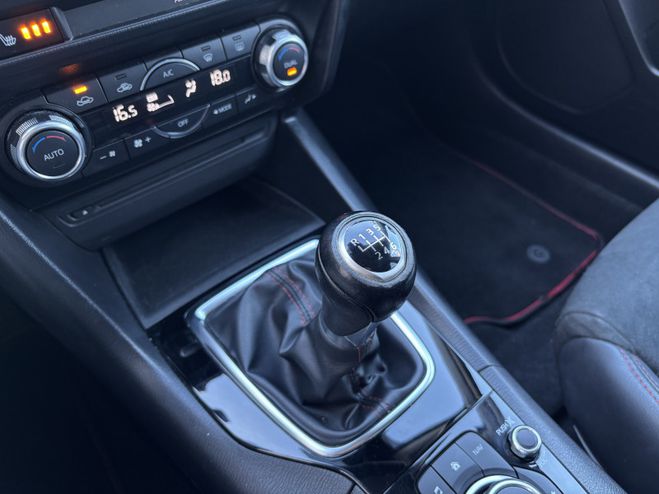 Mazda 3 1.5 SKYACTIV-D 105 GRAPHITE 5P ROUGE de 2016