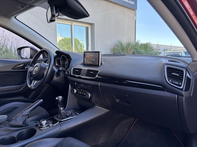 Mazda 3 1.5 SKYACTIV-D 105 GRAPHITE 5P ROUGE de 2016