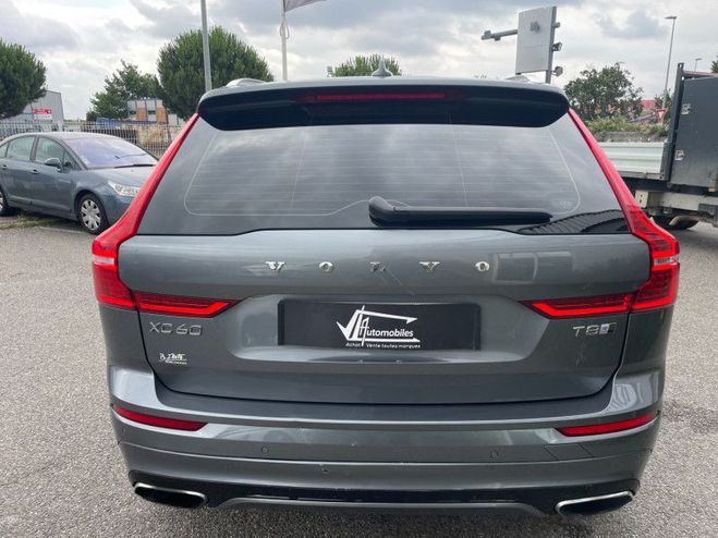 Volvo XC60 T8 TWIN ENGINE 320 + 87 CH R-DESIGN GEAR GRIS F de 2017