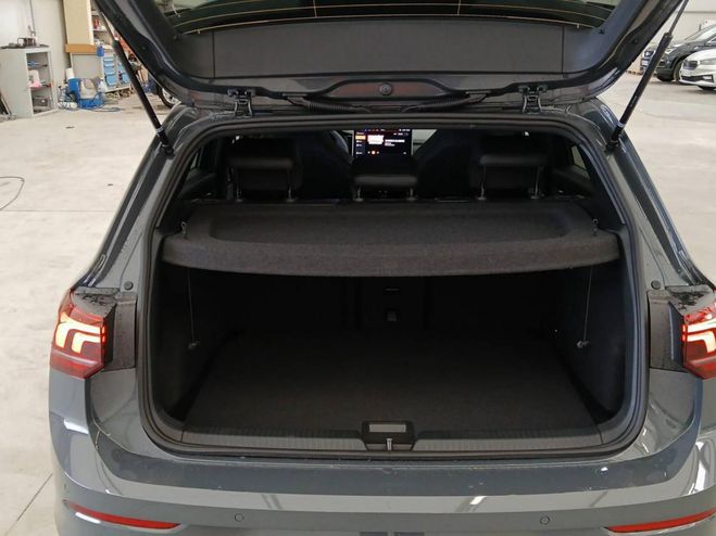 Volkswagen Golf 2.0 TDI SCR 150 DSG 7 R-Line -25% Gris Dauphin de 2025