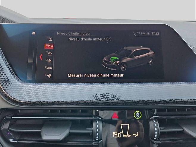 BMW Serie 1 116d 116 ch DKG7 Edition Sport 5p BLACK SAPPHIRE METALLIC de 2022