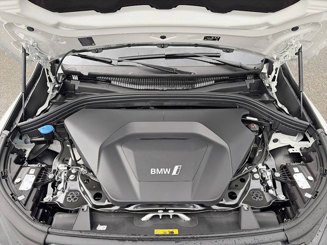 BMW IX iX1 eDrive20 M Sport 5p ALPINWEISS  III de 2026
