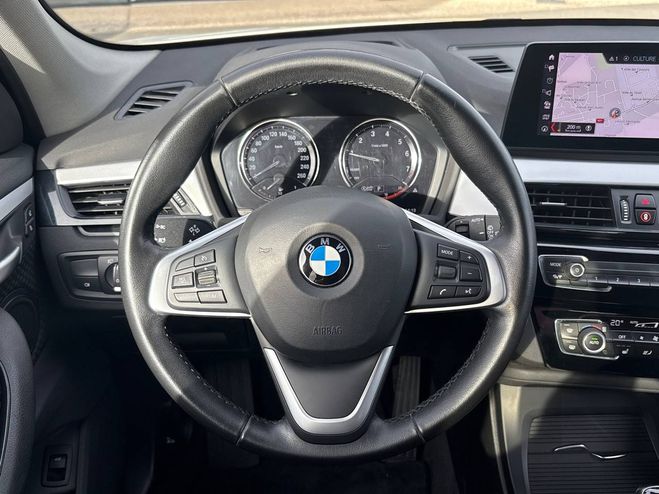 BMW X1 X1 sDrive 18i 140 ch DKG7 Lounge 5p Blanc de 2020