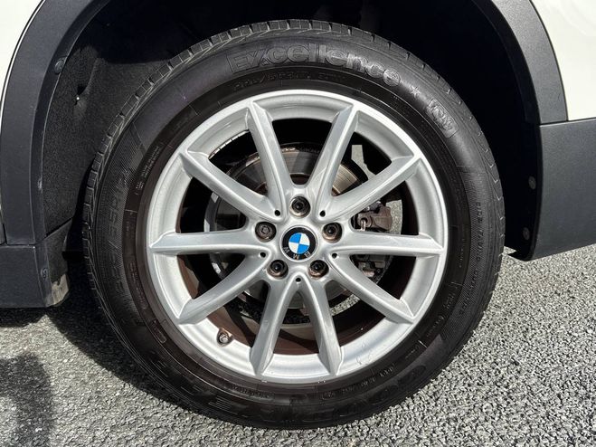 BMW X1 X1 sDrive 18i 140 ch DKG7 Lounge 5p Blanc de 2020