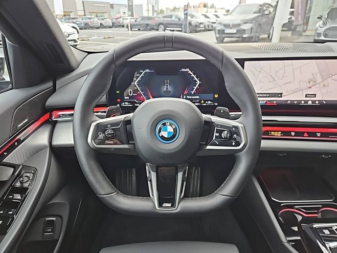 BMW Serie 5 530e PHEV 299 ch BVA8 M Sport 4p Gris de 2025