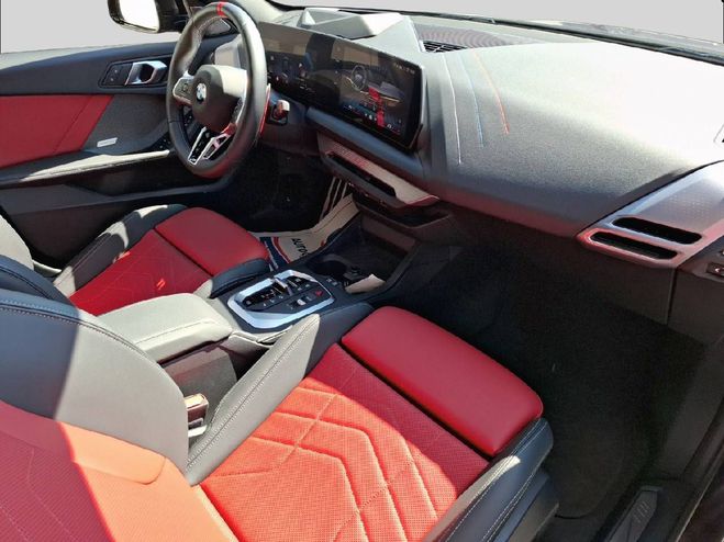 BMW Serie 1 M135 xDrive 300 ch DKG7 M Performance 5p Violet de 2024