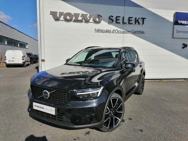 Volvo XC40 XC40 B3 163 ch DCT7 Ultra 5p Black de 2025