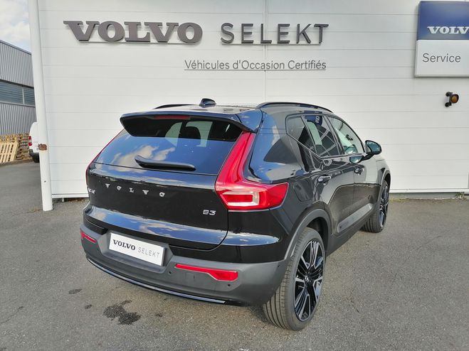 Volvo XC40 XC40 B3 163 ch DCT7 Ultra 5p Black de 2025