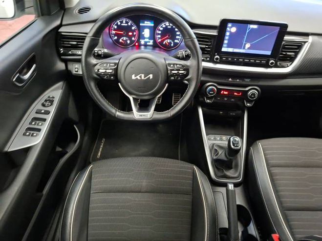 Kia Stonic 1.0 T-GDi 120 ch MHEV BVM6 GT Line blanc de 2023