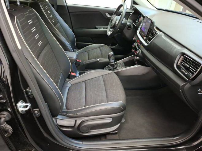 Kia Stonic 1.0 T-GDi 100 ch BVM6 GT-line noir de 2024
