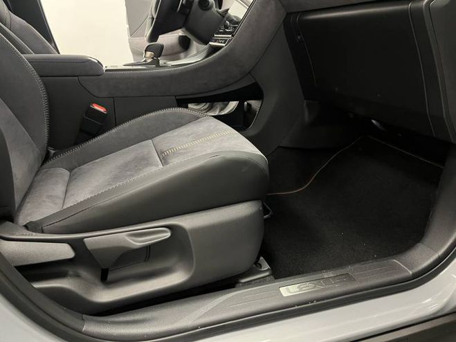 Lexus LBX 2WD Cool gris de 2025