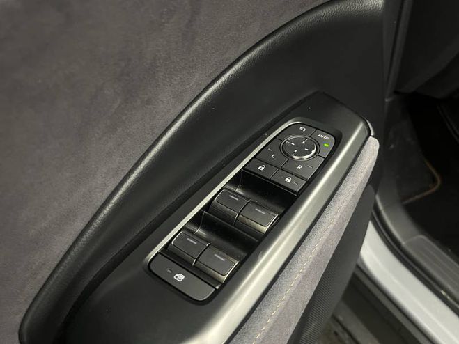 Lexus LBX 2WD Cool gris de 2025