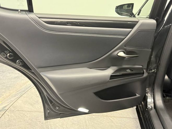 Lexus ES 300h Business noir de 2024