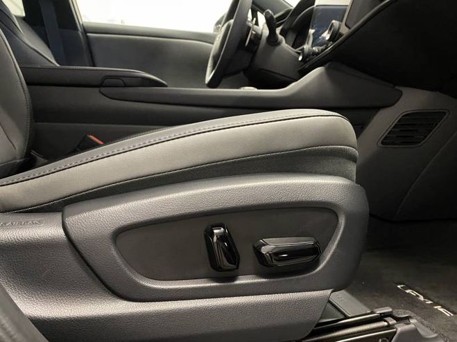 Lexus RZ 450e Luxe gris de 2025