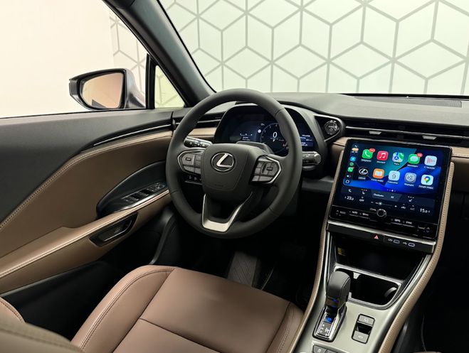 Lexus LBX LBX 2WD Elegant 5p Blanc de 2025