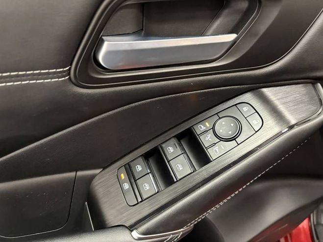 Nissan Qashqai Mild Hybrid 140 ch N-Connecta rouge de 2022