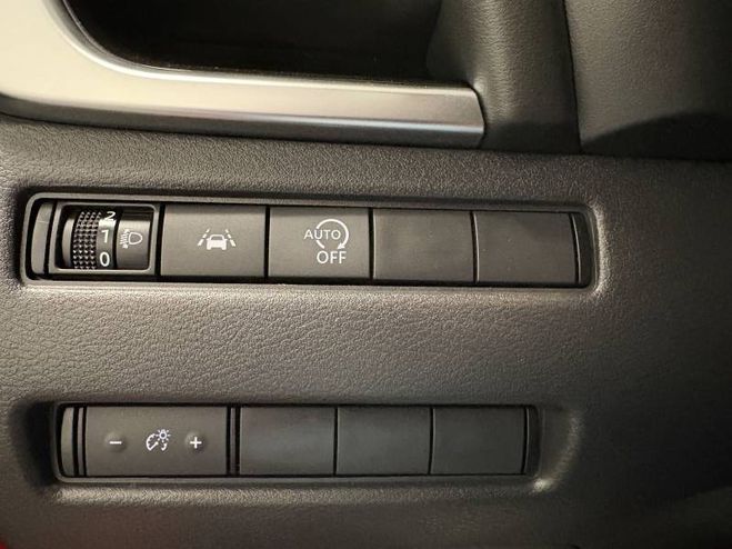 Nissan Qashqai Mild Hybrid 140 ch N-Connecta rouge de 2022