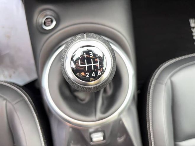 Nissan Juke DIG-T 114 Tekna gris de 2023